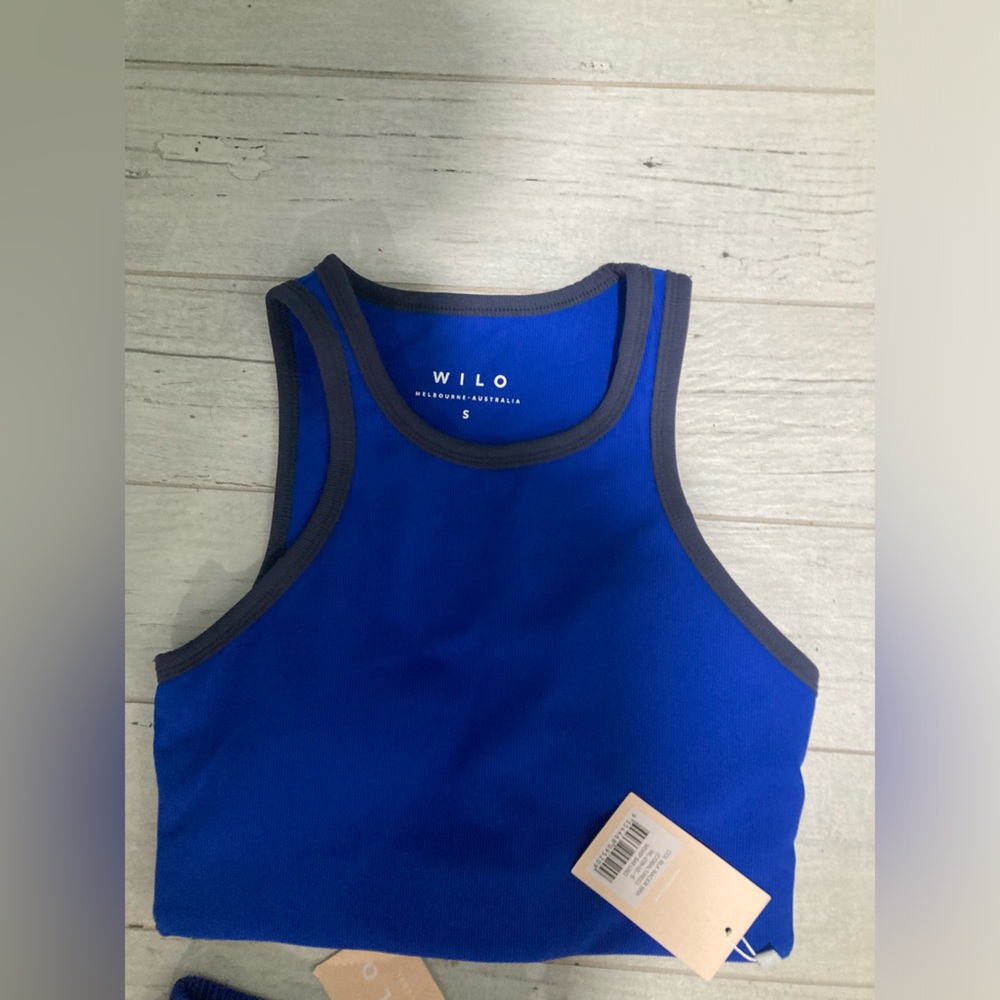 New WILO athletic bra and joggers size S color multi.Could be sell separately. - Picture 4 of 5